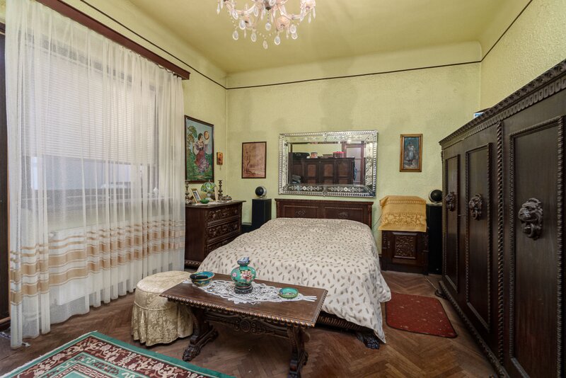Rosetti, str. Sfintilor, apartament cu poveste in inima Bucurestiului,
