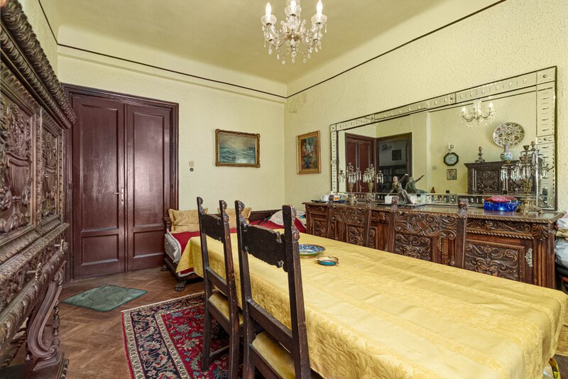 Rosetti, str. Sfintilor, apartament cu poveste in inima Bucurestiului,